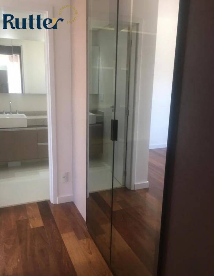 Apartamento à venda com 3 quartos, 130m² - Foto 2