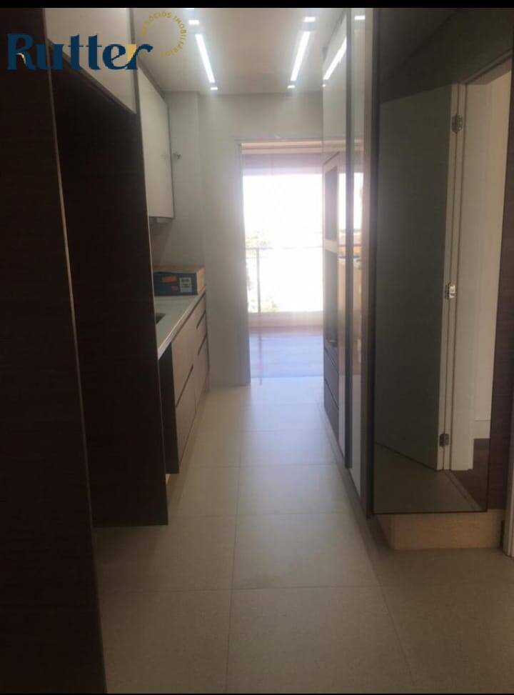 Apartamento à venda com 3 quartos, 130m² - Foto 8