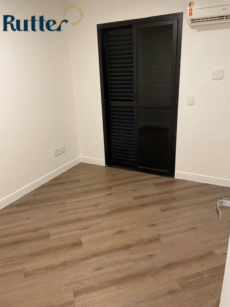 Apartamento à venda com 1 quarto, 39m² - Foto 13